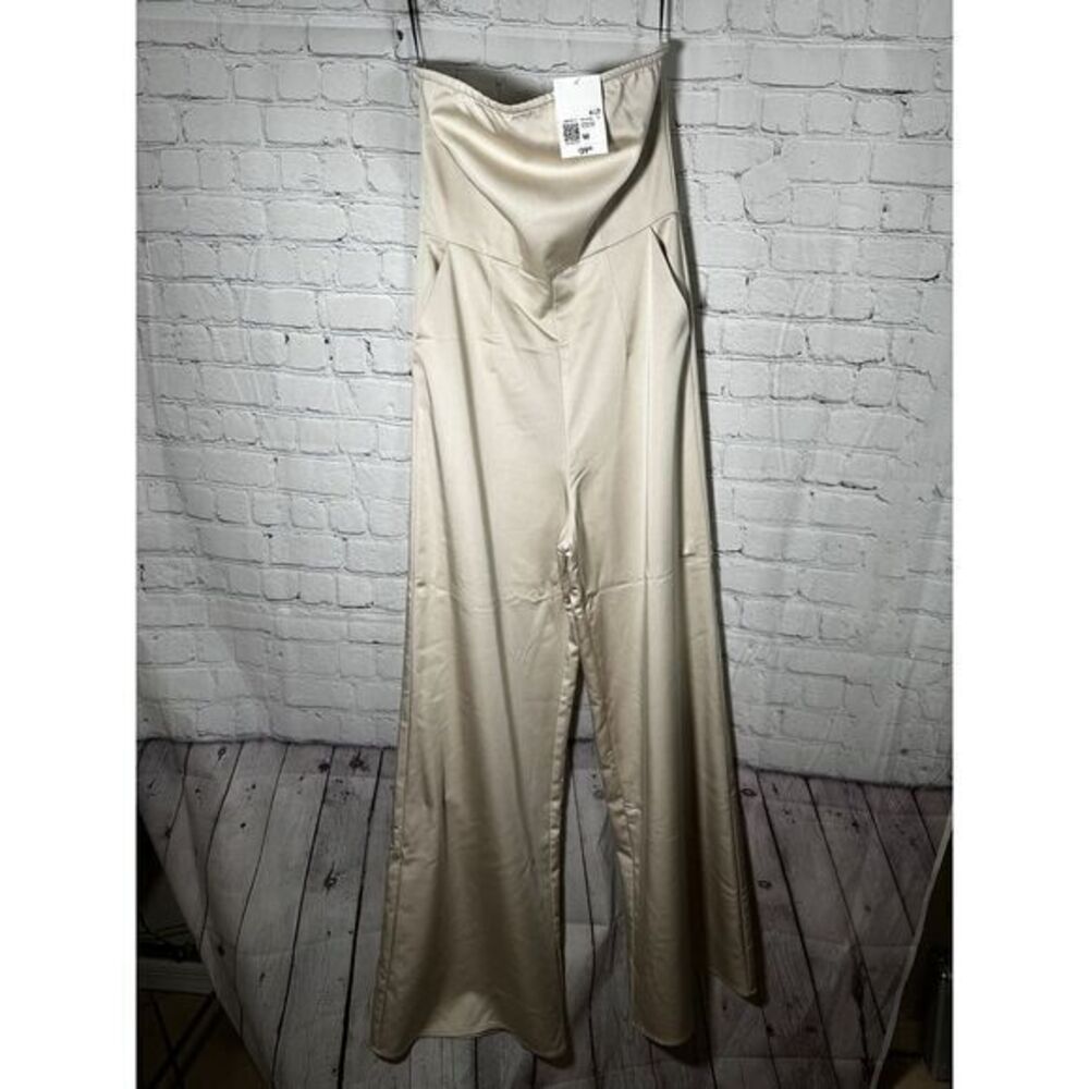 FOREVER 21 LADIES CHAMPAGNE COLORED STRAPLESS JUMPSUIT SZ (M) NEW WITH TAGS